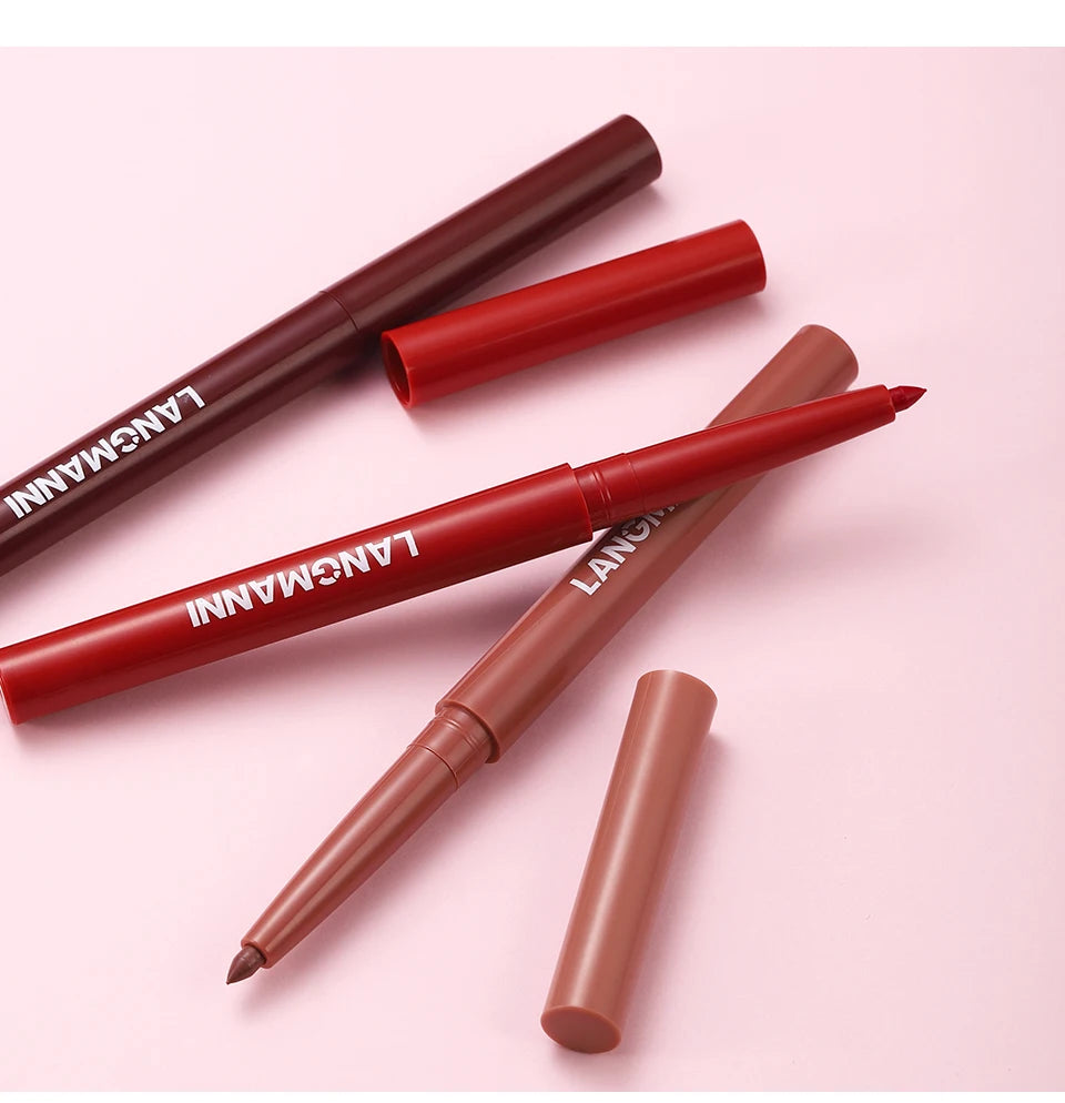 Integrated waterproof lipliner