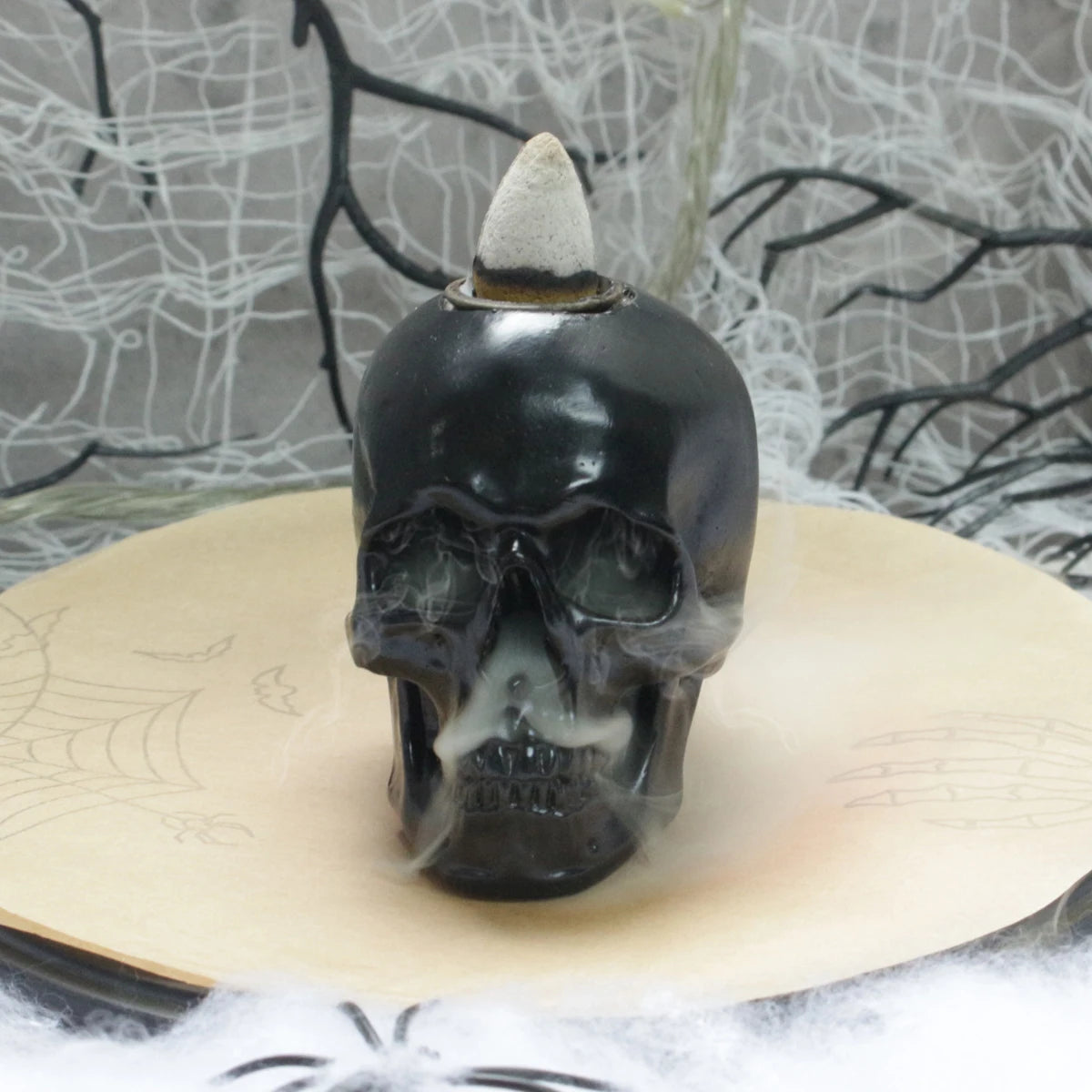 1-piece vintage waterfall backflow incense burner skull incense burner, black resin gothic table decoration